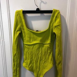 lulu’s green long sleeve bodysuit